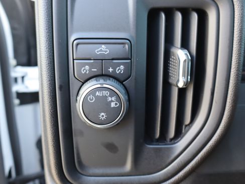 Used 2025 Chevrolet Silverado 1500 W/T w/ WT Value Package image 19