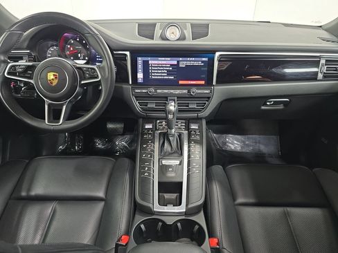 Certified 2021 Porsche Macan AWD/4WD image 13