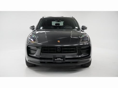 Used 2025 Porsche Macan image 6