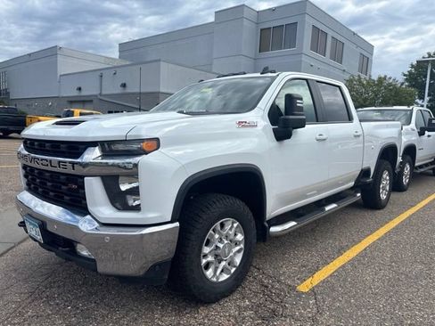 Used 2020 Chevrolet Silverado 2500 LT w/ All Star Edition AWD/4WD image 4