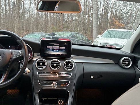 Used 2016 Mercedes-Benz C 300 4MATIC Sedan image 17