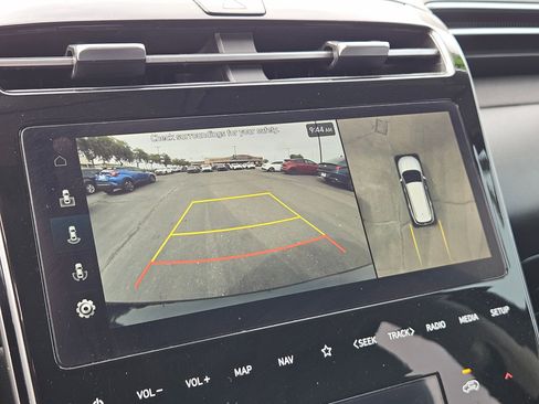 Used 2024 Hyundai Tucson Limited AWD/4WD image 18