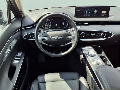 Used 2025 Genesis GV70 2.5T AWD/4WD image 11
