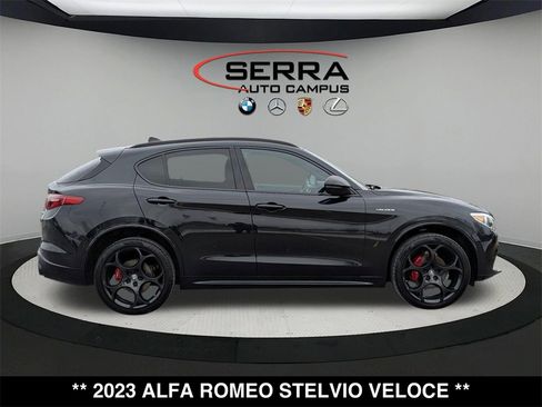 Used 2023 Alfa Romeo Stelvio Veloce image 12