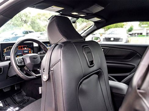 Used 2024 Ford Mustang EcoBoost image 27