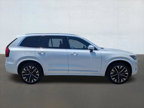 Used 2026 Volvo XC90 B6 Plus w/ Protection Package Premier AWD/4WD image 6