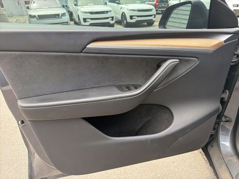Used 2023 Tesla Model Y Long Range AWD/4WD image 13
