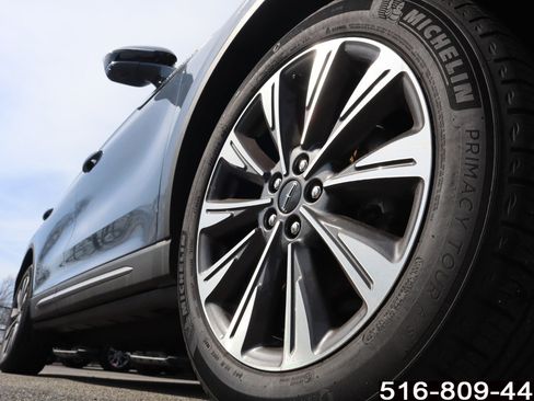 Used 2022 Lincoln Corsair Reserve w/ Equipment Group 201A image 10