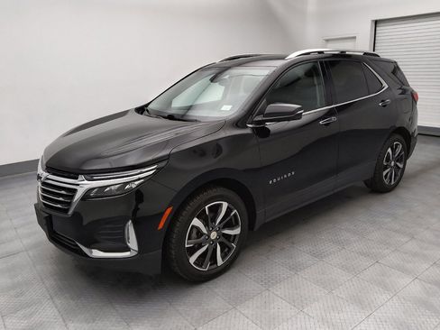 Used 2022 Chevrolet Equinox Premier AWD/4WD image 2