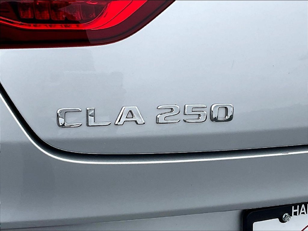 Used 2023 Mercedes-Benz CLA 250 4MATIC image 29