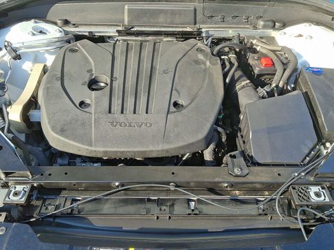 Certified 2023 Volvo XC60 B5 Plus w/ Protection Package Premier image 27