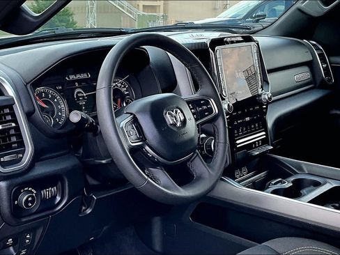 Used 2025 RAM 1500 Big Horn AWD/4WD image 19