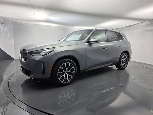 Used 2025 BMW X3 xDrive30i w/ Convenience Package AWD/4WD image 9