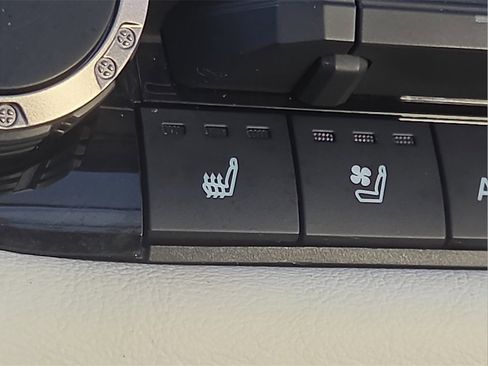 Used 2023 Toyota Sequoia Capstone image 18