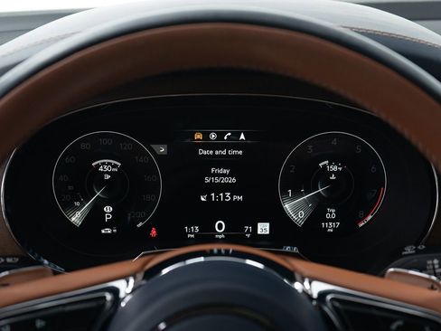 Used 2023 Bentley Bentayga Extended Wheelbase AWD/4WD image 38