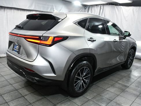 Used 2024 Lexus NX 250 FWD image 6