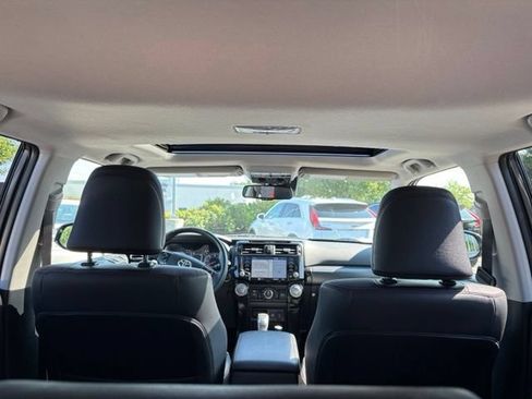 Used 2022 Toyota 4Runner TRD Off-Road Premium w/ Moonroof Package AWD/4WD image 9