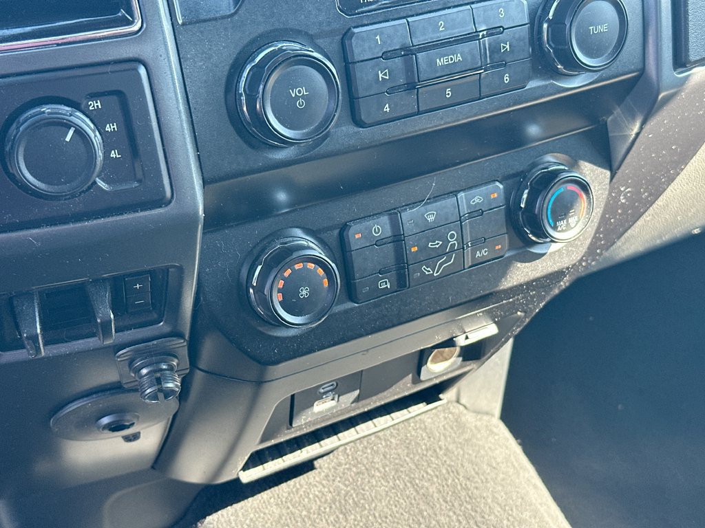 Used 2020 Ford F250 XLT AWD/4WD image 14