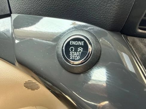 Used 2016 Ford Escape Titanium AWD/4WD image 31