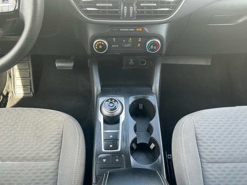 Used 2022 Ford Escape SE FWD image 20