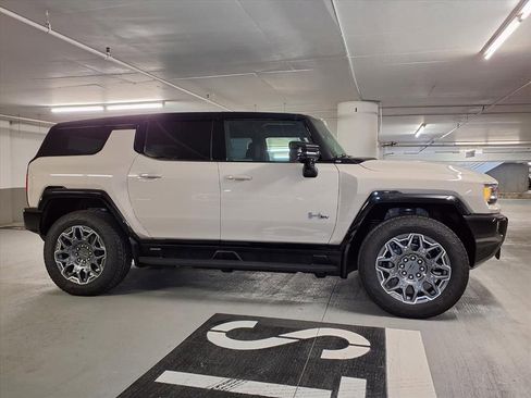 New 2026 GMC Hummer EV SUV AWD/4WD image 4