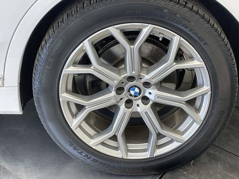 Used 2022 BMW X7 xDrive40i w/ Cold Weather Package AWD/4WD image 12