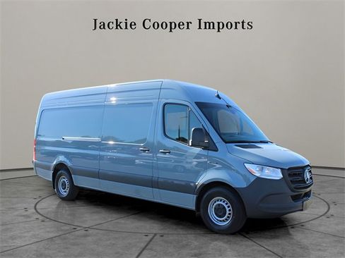New 2024 Mercedes-Benz eSprinter 170 Cargo image 4