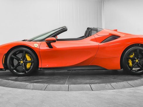Used 2025 Ferrari SF90 Spider image 5