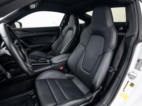 Certified 2023 Porsche 911 Carrera T RWD image 5