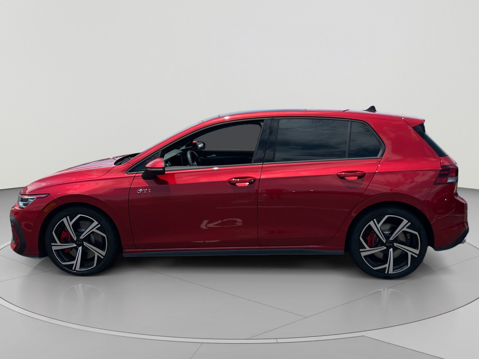 New 2026 Volkswagen GTI SE FWD image 2