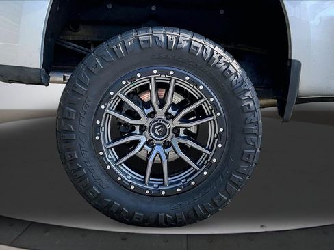Used 2021 Chevrolet Silverado 1500 RST w/ Convenience Package II AWD/4WD image 34