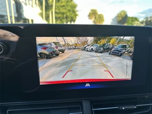 Used 2024 Chevrolet Trax LT image 25