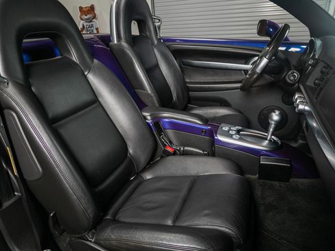 Used 2004 Chevrolet SSR w/ Preferred Equipment Group image 14