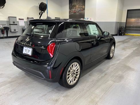 Certified 2025 MINI Cooper S image 6