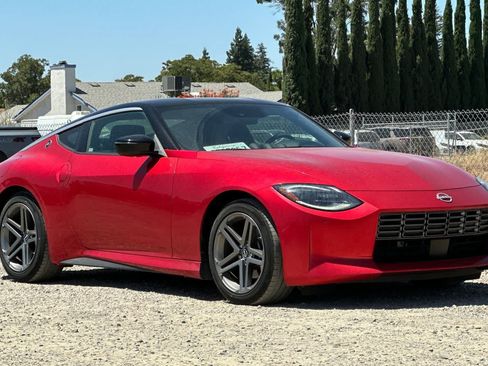 Used 2023 Nissan Z w/ Floor Mat Package RWD image 8