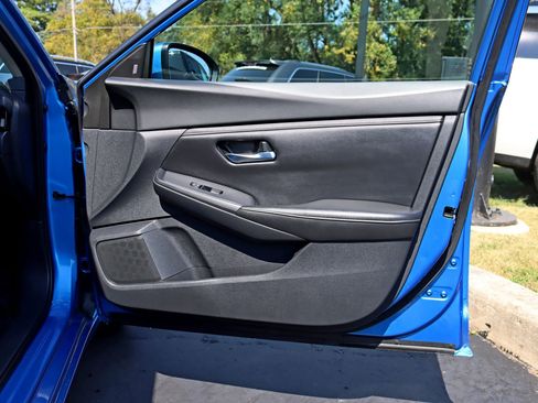 Used 2020 Nissan Sentra SV image 29