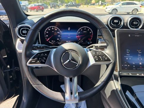 Used 2024 Mercedes-Benz GLC 300 4MATIC image 12