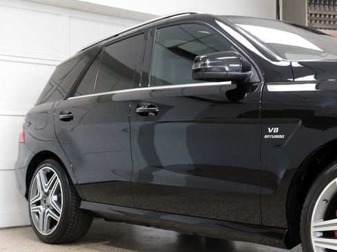 Used 2014 Mercedes-Benz ML 63 AMG 4MATIC image 9