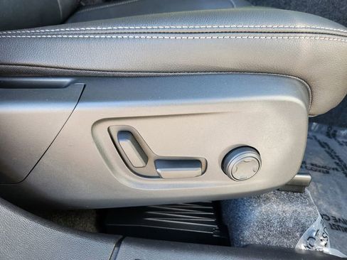 New 2026 Volvo XC40 B5 Plus w/ Protection Package Premier image 20