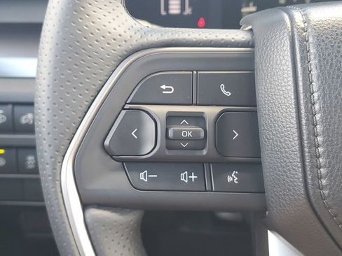 Certified 2025 Toyota 4Runner SR5 image 32