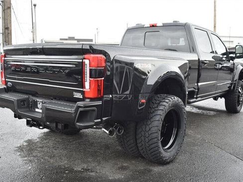 Used 2025 Ford F450 Platinum w/ Camper Package image 5