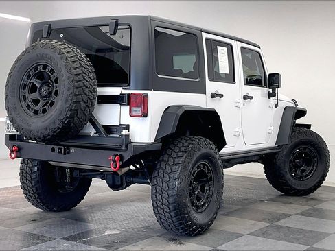 Used 2018 Jeep Wrangler Unlimited Sport S image 13