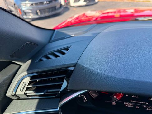 Used 2020 Audi Q3 2.0T Premium Plus image 41