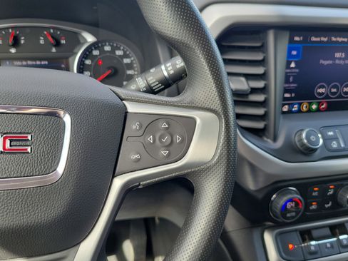 Used 2023 GMC Acadia SLE w/ Driver Convenience Package FWD image 20