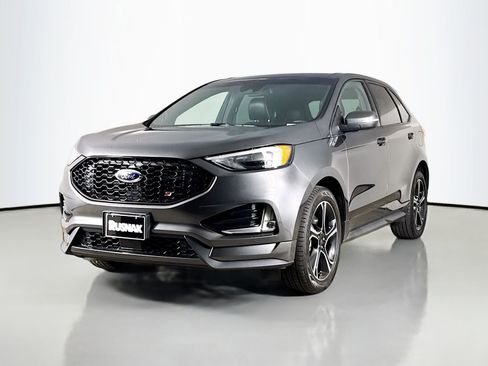 Used 2020 Ford Edge ST image 3