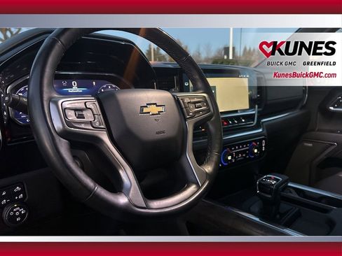 Used 2024 Chevrolet Silverado 1500 LTZ image 18