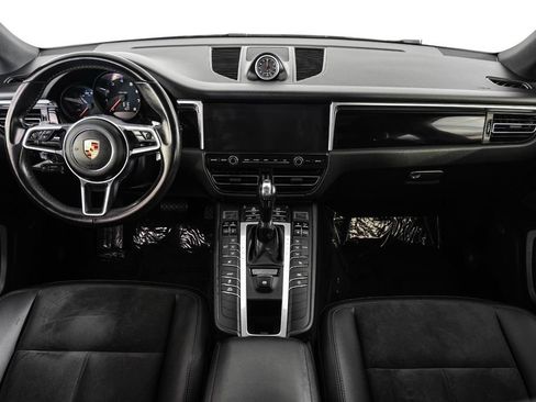 Used 2019 Porsche Macan w/ Premium Package AWD/4WD image 13
