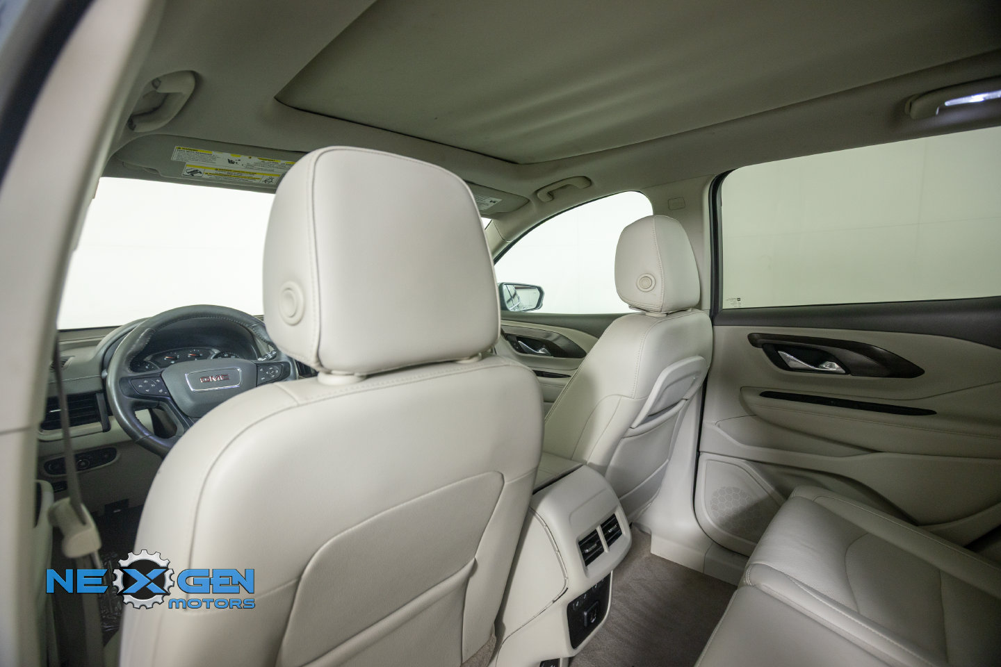 Used 2018 GMC Terrain Denali w/ Advanced Safety Package FWD image 30