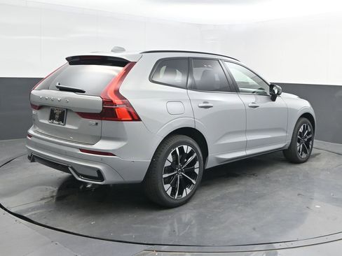 New 2026 Volvo XC60 B5 Plus w/ Protection Package Premier image 7