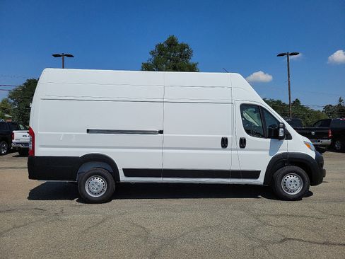 New 2024 RAM ProMaster 3500 w/ Cold Weather Group image 2